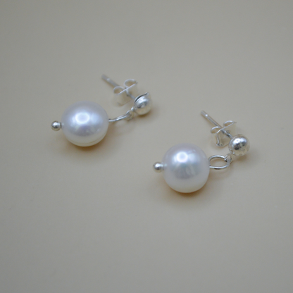 Aretes silver con perla de río colgante