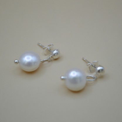 Aretes silver con perla de río colgante