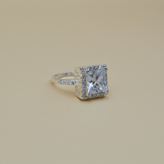 Anillo plata .925 zirconia cuadrada natural