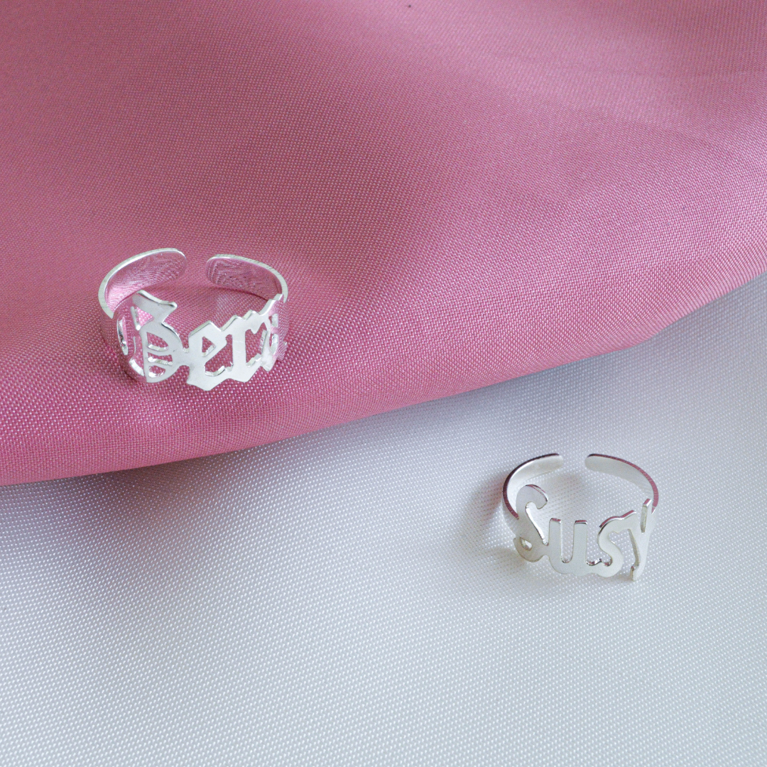 Anillo personalizado nombre ajustable